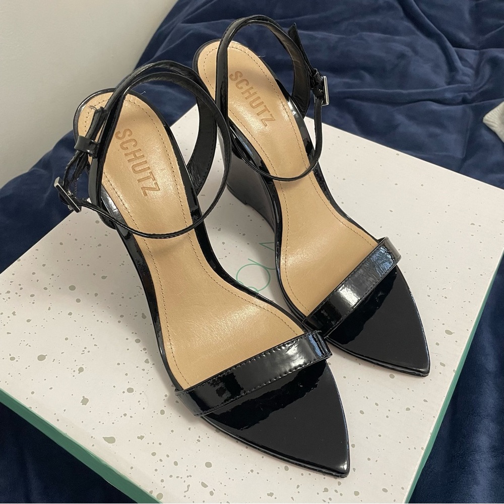 SCHUTZ Black Patent Leather Pointed-Toe Heels